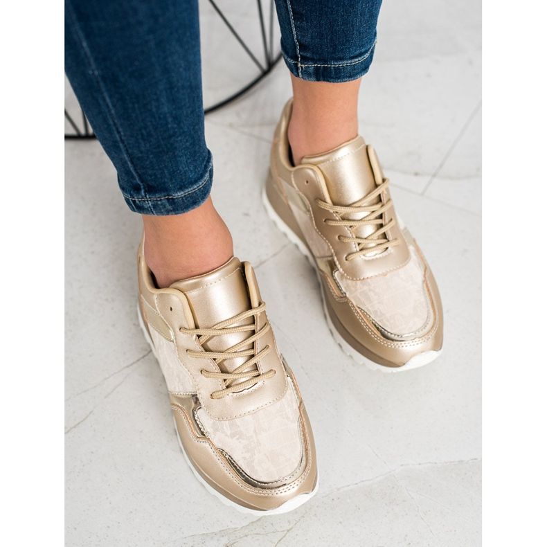 Bestelle Stylové tenisky béžový 1 Bestelle Stylové tenisky béžový 1