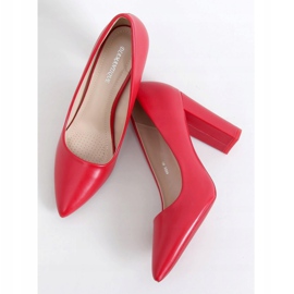 Čerpadla na červeném sloupku 4005 Červená 1 Čerpadla na červeném sloupku 4005 Červená 1