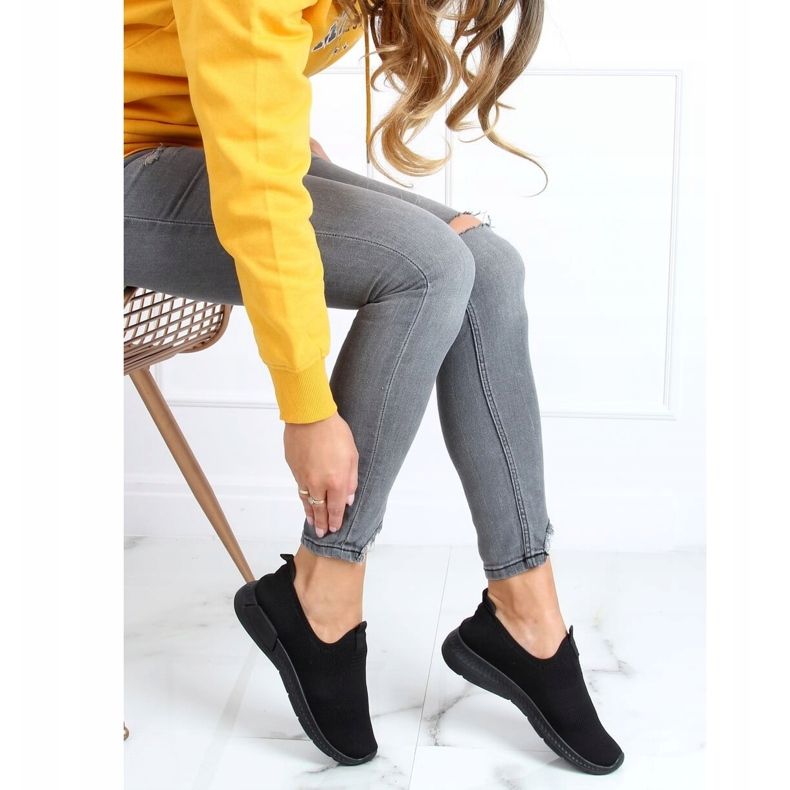 Černé ponožky sportovní boty C9273 Negro černá 2 Černé ponožky sportovní boty C9273 Negro černá 2