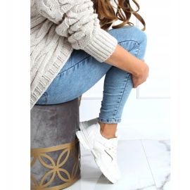 Béžová sportovní obuv 3158 béžový 2