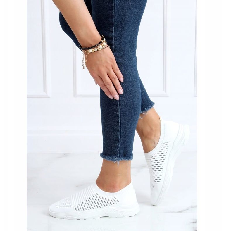 Bílé sportovní ponožky 9862 White bílý 2