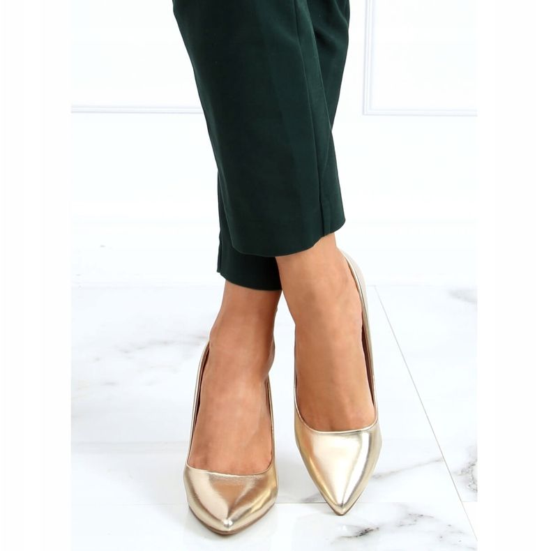 Čerpadla na zlatém sloupku NF-65P Gold zlatý 2