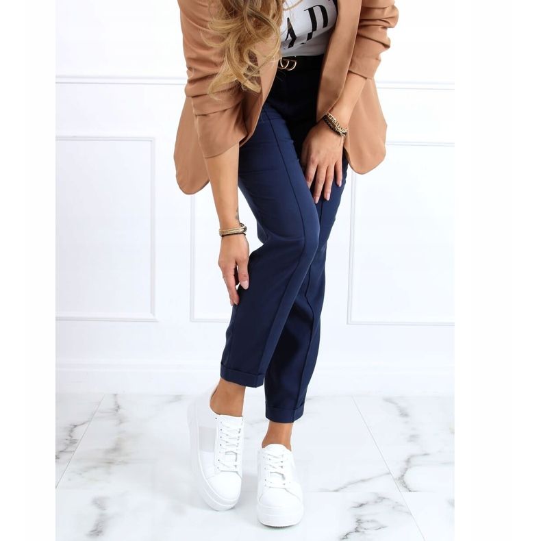 Bílé tenisky na vysoké podrážce LA133P White bílý 1