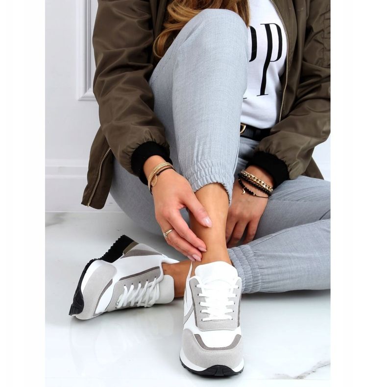 Multicolor VL121P Bílá sportovní obuv vícebarevný 2