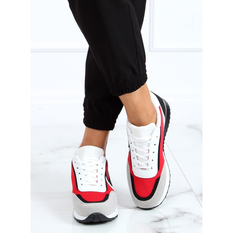 Vícebarevná sportovní obuv VL121P Červená vícebarevný 2