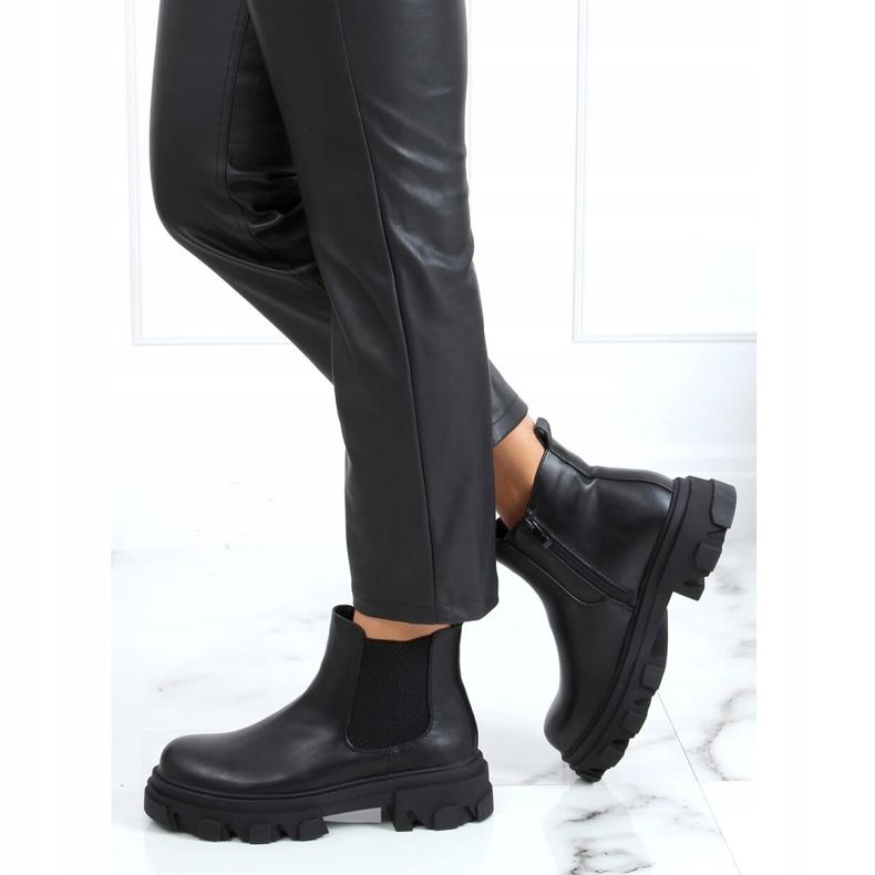 Černé boty Chelsea na vysoké podrážce černé 888-52 černé černá 2