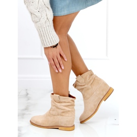 Béžové kozačky na skrytém klínu B0-515 Khaki béžový 2 Béžové kozačky na skrytém klínu B0-515 Khaki béžový 2