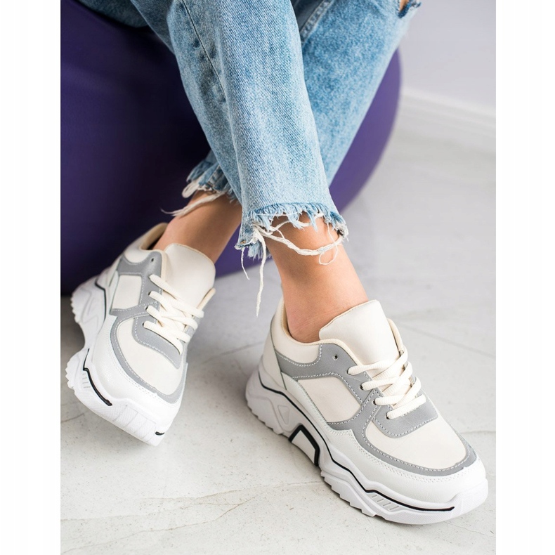 SHELOVET Pohodlné sportovní tenisky bílý hnědý 1