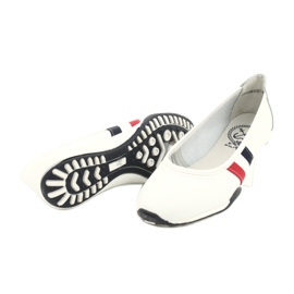 Dámské sportovní balerínky Filippo DP2063 / 21 bílý červené námořnická modrá 3