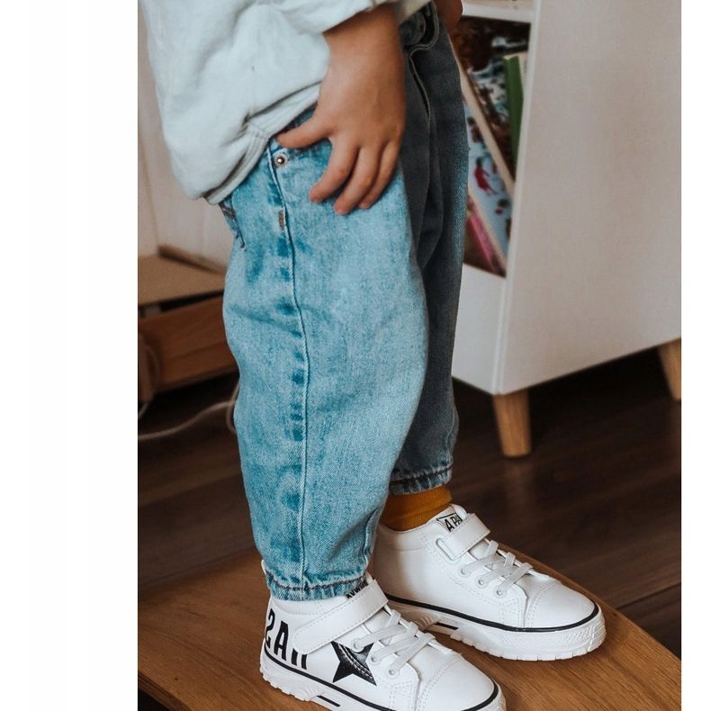 Apawwa Dětské vysoké tenisky se suchým zipem White Sparky bílý 1 Apawwa Dětské vysoké tenisky se suchým zipem White Sparky bílý 1