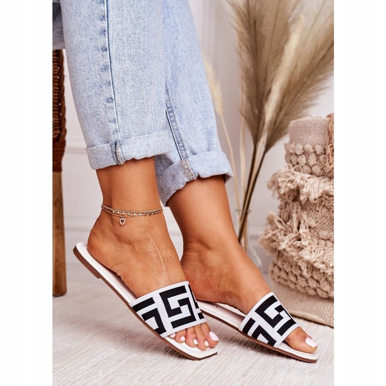 Dámské klasické pantofle bílé Melinda bílý černá 2