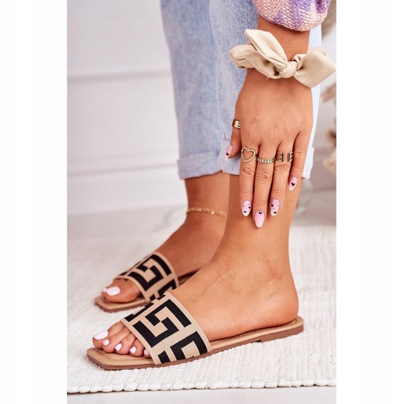 Dámské klasické béžové pantofle Melinda béžový černá 2