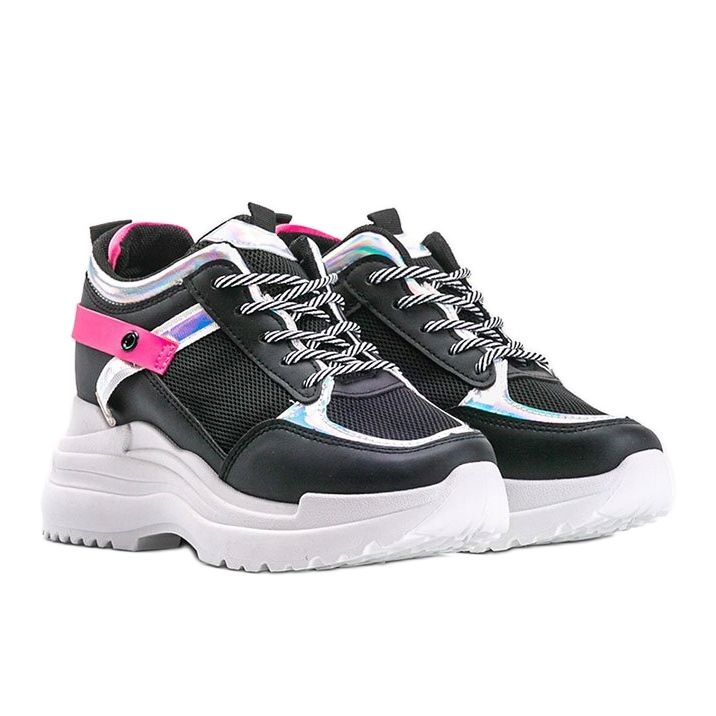 Černé tenisky na silné podrážce Johan černá 1