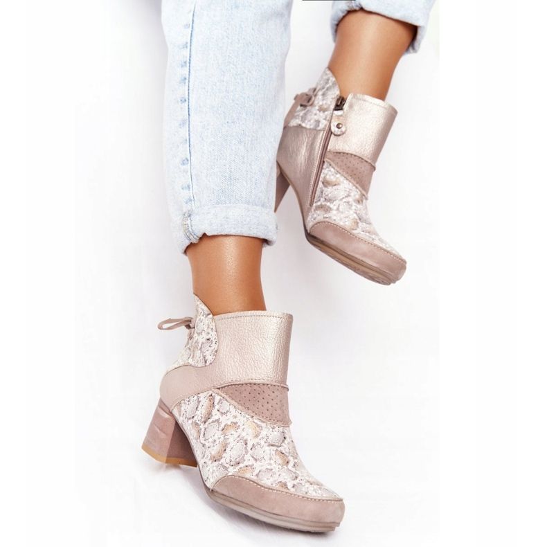 Dámské kožené boty na podpatku Maciejka zlaté béžové 03963-20 béžový zlatý 2 Dámské kožené boty na podpatku Maciejka zlaté béžové 03963-20 béžový zlatý 2