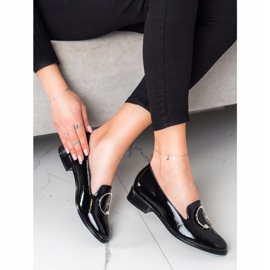 Černé mokasíny s dekorací VINCEZA černý 1