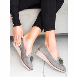 Elegantní pánové s dekorací VINCEZA šedá 1