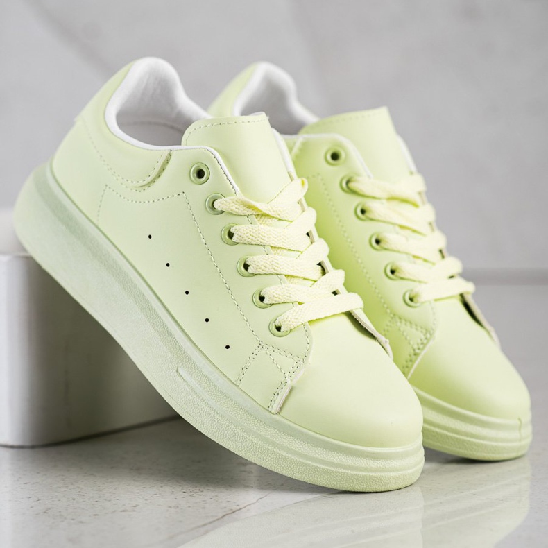 SHELOVET Zelené tenisky na platformě zelená 1