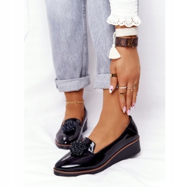 Elegantní boty na klínku Vinceza 10580 lakovaná černá 1