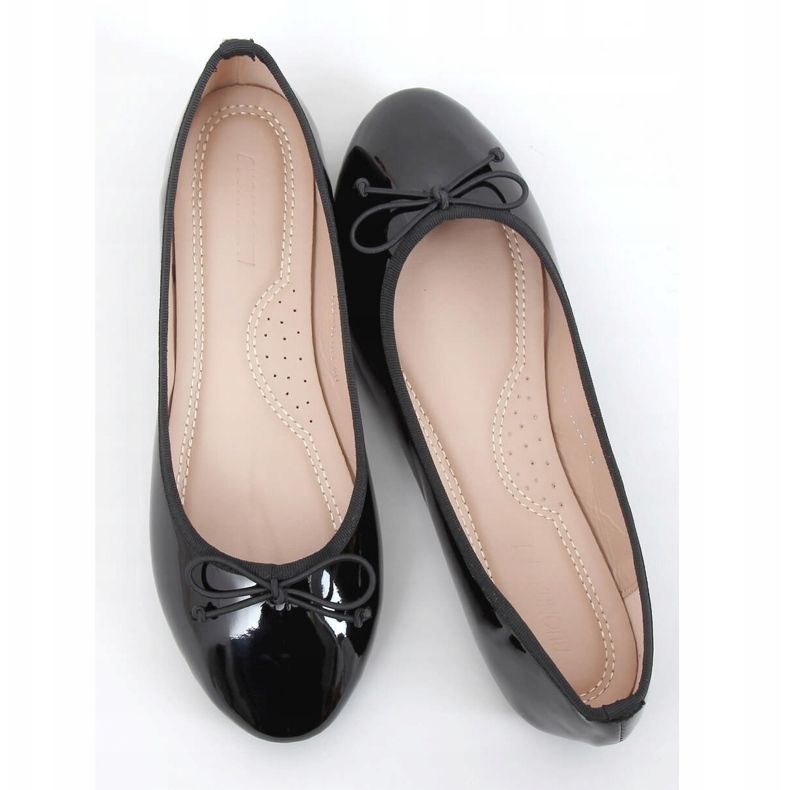 Černě lakované balerínky 1JB-18181 Black černý 1