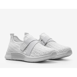 Bílé nazouvací sportovní boty Akira bílý 1 Bílé nazouvací sportovní boty Akira bílý 1