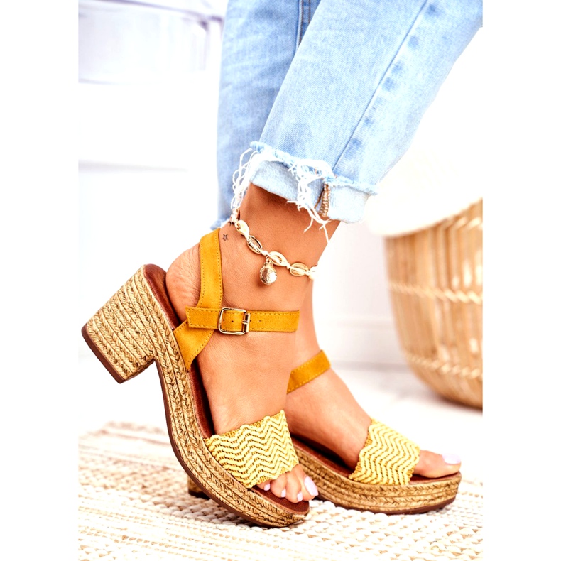 EVE Žluté dámské sandály Fobi na vysokém podpatku béžový žlutá 2