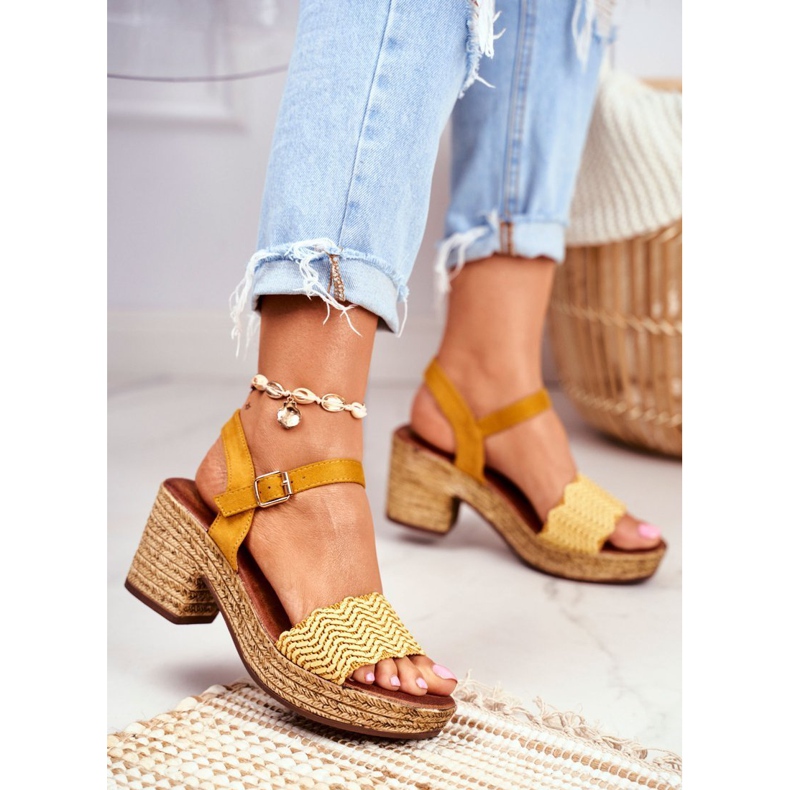 EVE Žluté dámské sandály Fobi na vysokém podpatku béžový žlutá 1