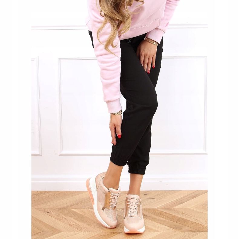 Růžová sportovní obuv RQ288 Růžová na skryté klínové patě růžový 1