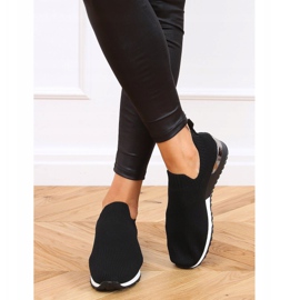 Černá sportovní obuv LDH006 černé ponožky 2