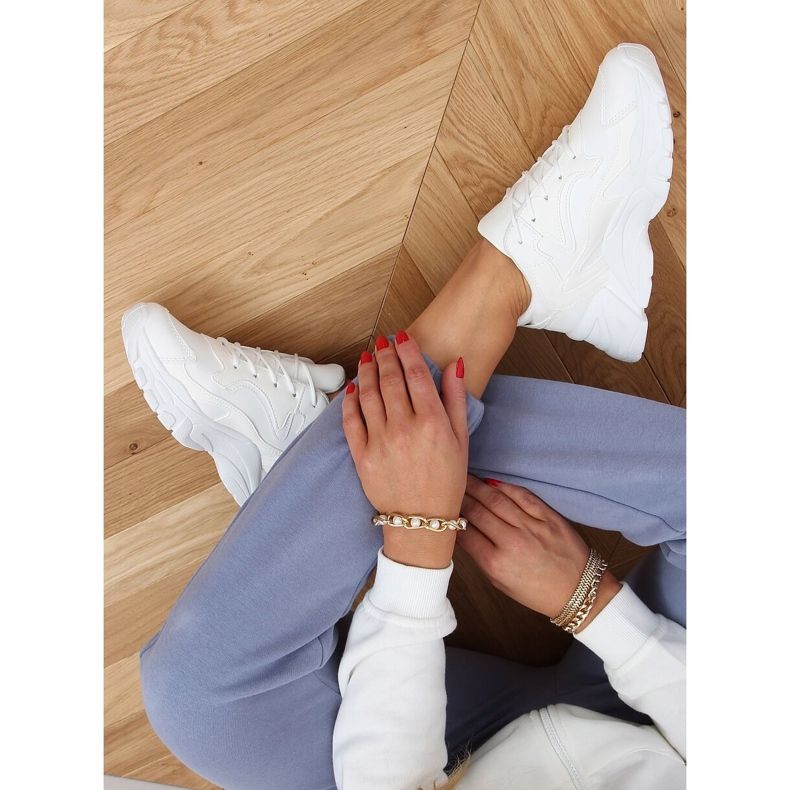 Bílé sportovní boty YL-45 White bílý 2