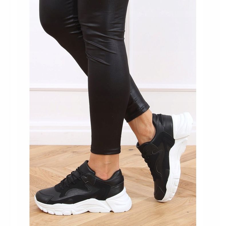 Černá sportovní obuv YL-45 Black 2