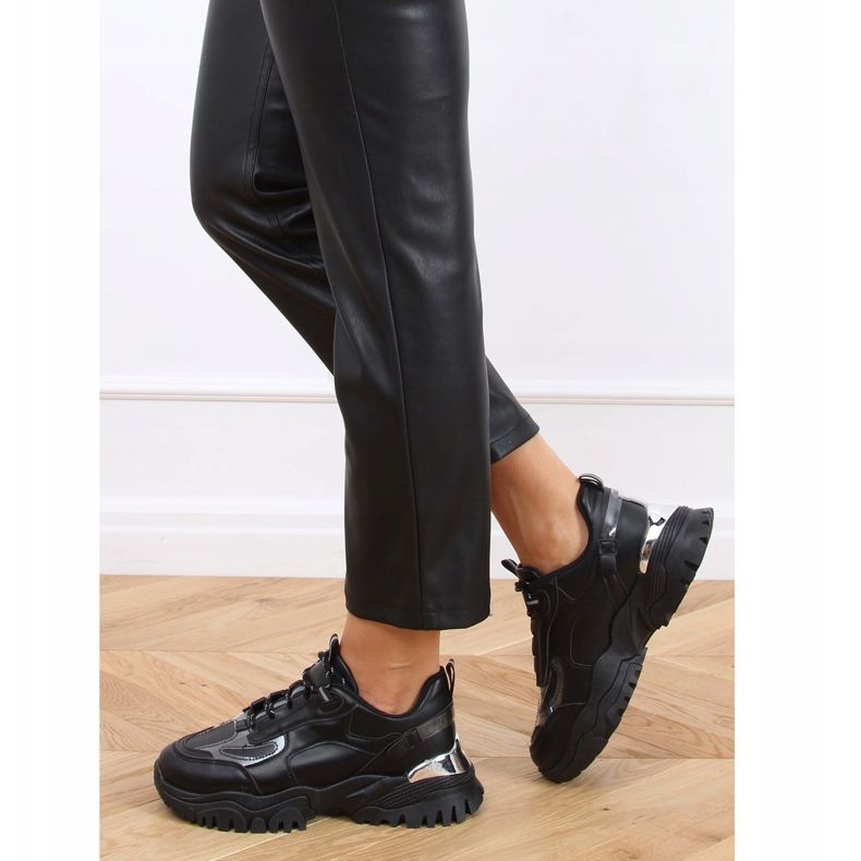 Černá 9931 Černá sportovní obuv 1