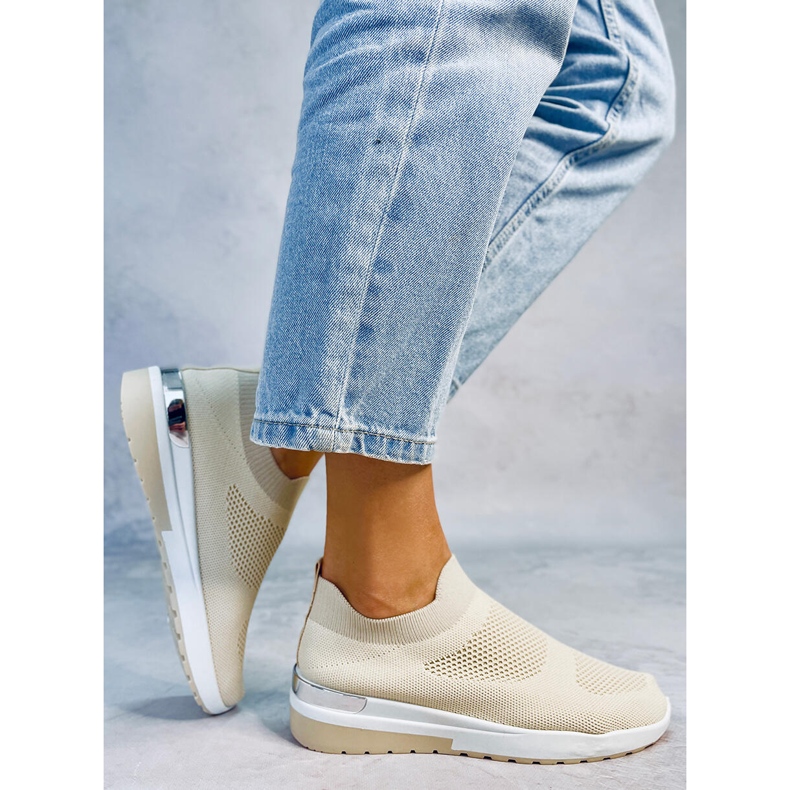 Béžové sportovní ponožky G-362 Béžové boty béžový 2