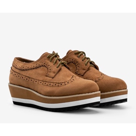 Hnědé semišové boty s vysokými podrážkami Camryn hnědý 1