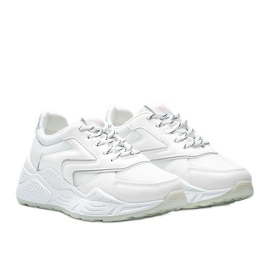 Masivní bílé tenisky s metalickými detaily Kenna bílý 1