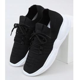 Černá LA40 Sportovní ponožky černé barvy 1