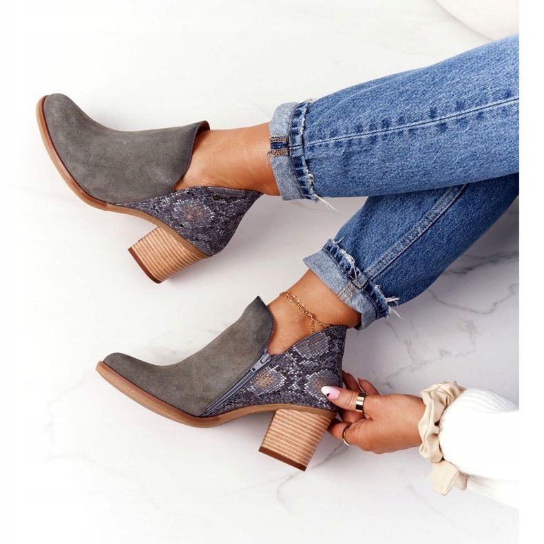 Dámské kožené boty na podpatku Maciejka šedá GAD 04492 stříbrný 1 Dámské kožené boty na podpatku Maciejka šedá GAD 04492 stříbrný 1