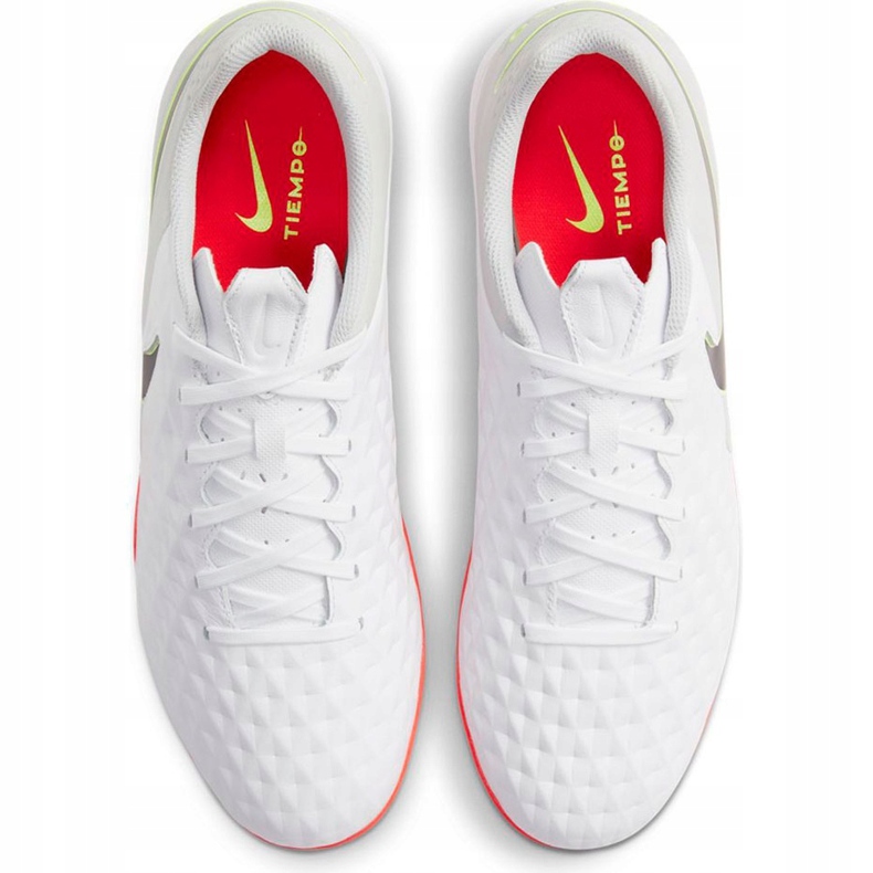 Kopačky Nike Tiempo Legend 8 Academy Tf AT6100 106 bílý 1