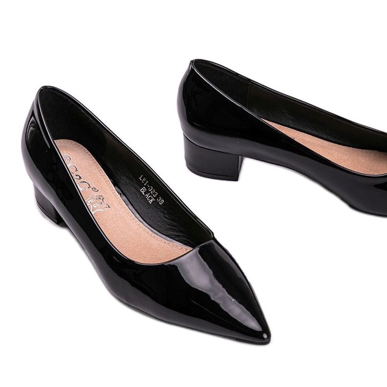 Černé lodičky lakované na bloku Anabel černá 2 Černé lodičky lakované na bloku Anabel černá 2