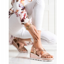 Weide Lesklé klínové sandály zlatý 1