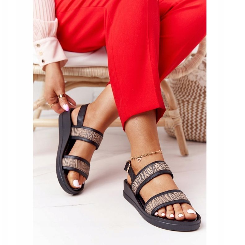 Kožené sandály na klínku Laura Messi 2232 Black béžový černá 2