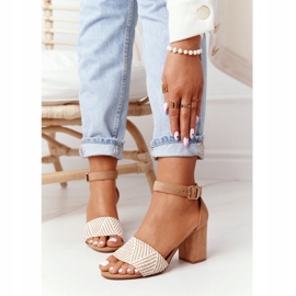 EVE Světle hnědé novomanželské sandály s pletením na tyči béžový bílý 2