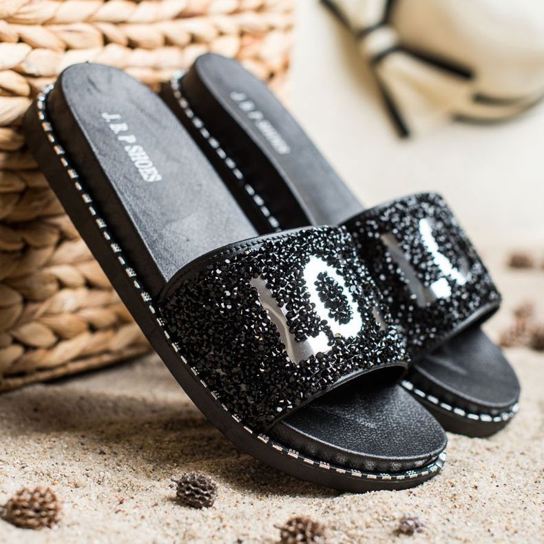 SHELOVET Love pantofle na platformě černá 2