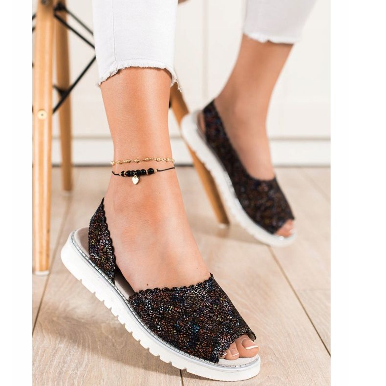 SHELOVET Pohodlné kožené sandály černá vícebarevný 1