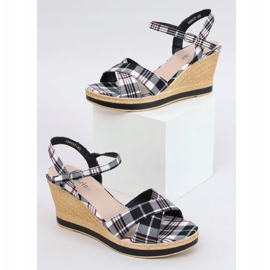 Černé kostkované černé sandály A89937 černé černá 1