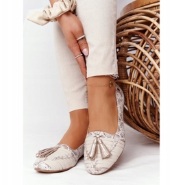 Kožené balerínky s třásněmi Maciejka 04016-25 béžovo-zlaté béžový zlatý 2