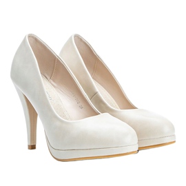 Béžové lodičky z ekokůže na platformě Liana béžový 1