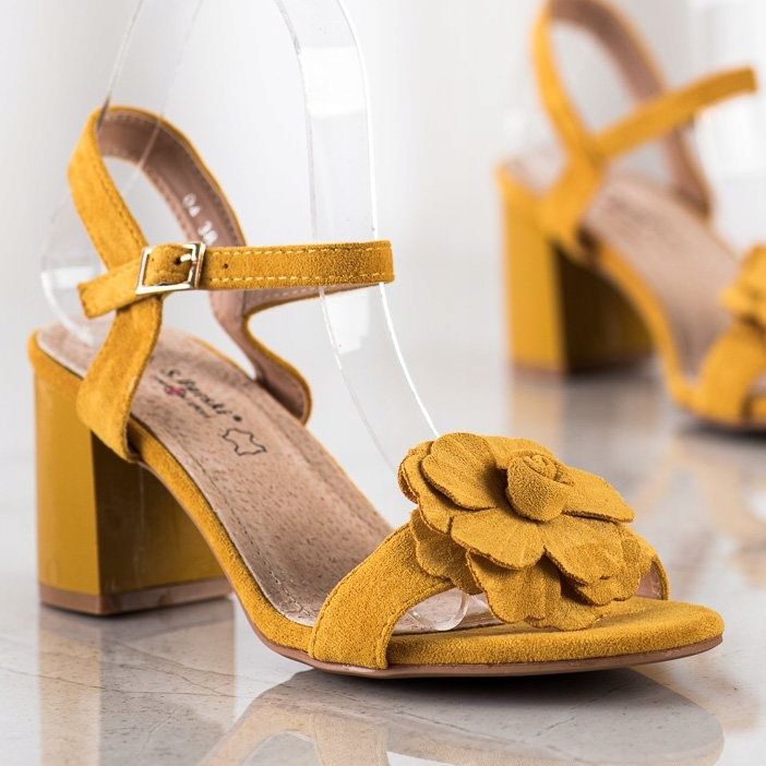 S. BARSKI Sandály s květinovým S.BARSKI. žlutá 1