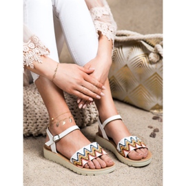 SHELOVET Neformální sandály bílý 1