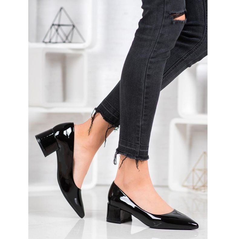 Lakovaná čerpadla VINCEZA černý 1