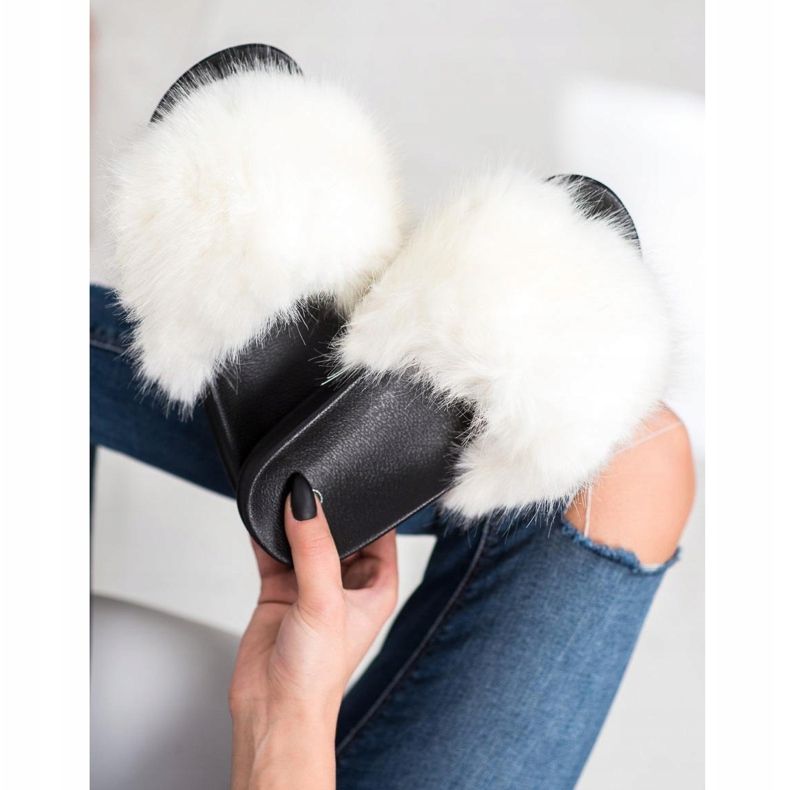 SHELOVET Pohodlné kožešinové pantofle bílý 1